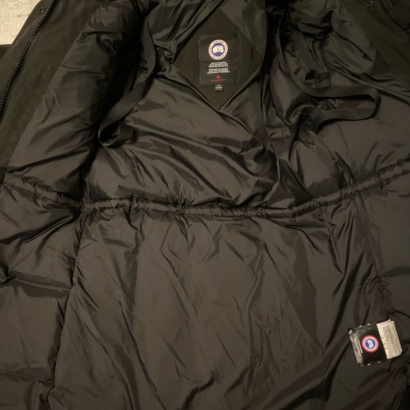 Canada Goose Trillium Parka - Picture 3 of 8